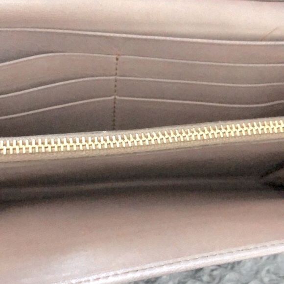 [PRADA] Nappa Gaufre Milano Soft Leather Continental Long Snap-Button Wallet - Picture 5 of 11